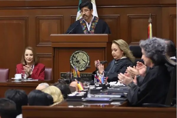 SCJN Analiza Eliminar IVA en Productos para Menstruación