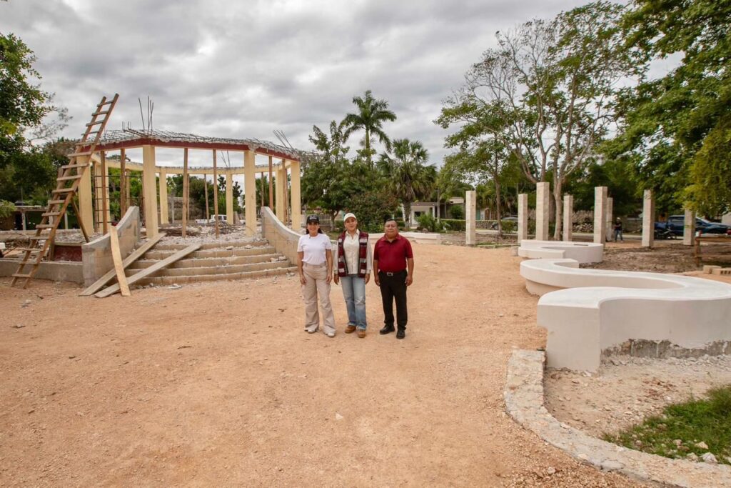 Con avance significativo, Mary Hernández supervisa trabajos de moderno parque en la alcaldía de Señor