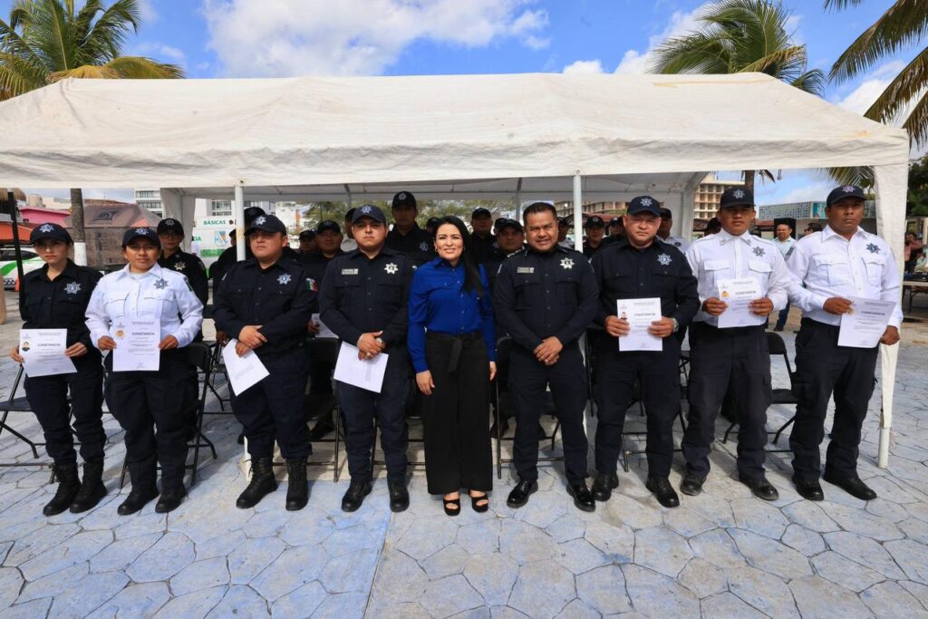 Fortalecemos la seguridad de Puerto Morelos con drones y la certificación de 29 policías: Blanca Merari