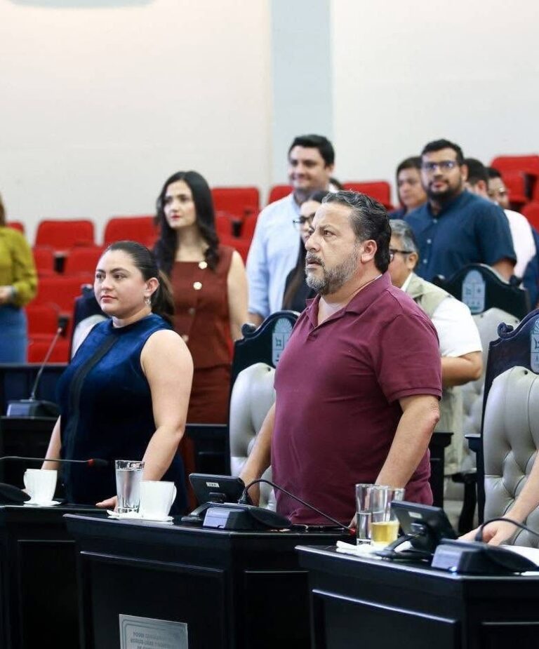 Congreso aprueba iniciativa de Jorge Sanén para actualizar la Ley de Profesiones con enfoque de igualdad e inclusión