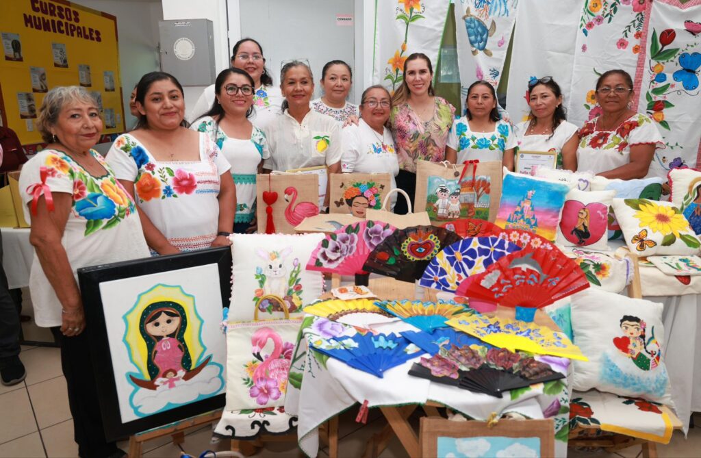 Atenea impulsa el empoderamiento de las mujeres a través de la capacitación y el emprendimiento