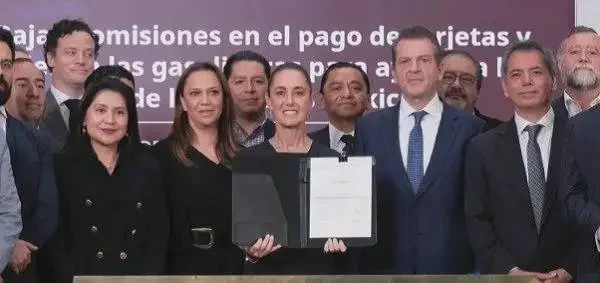 Reduce comisión en pago de gasolina y diésel con tarjetas y vales