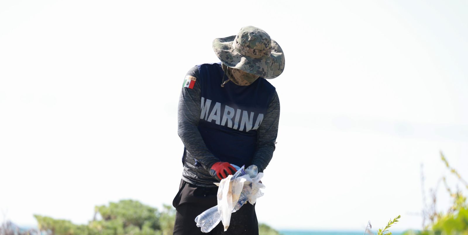 ZOFEMAT Isla Mujeres realiza exitosa Mega Brigada de Limpieza en Isla Blanca