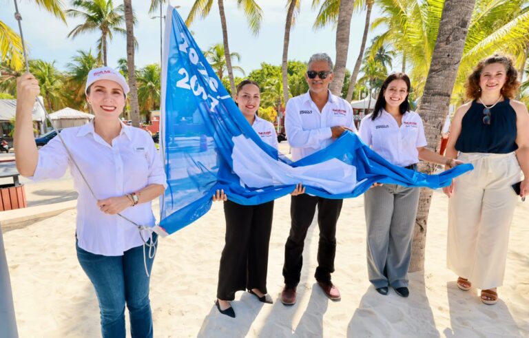 Playa Norte y Playa Centro de Isla Mujeres refrendan el distintivo Blue Flag por quinto año consecutivo