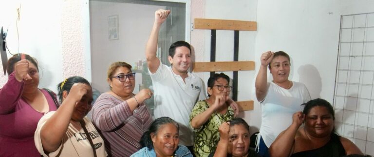 Renán Sánchez Tajonar se reúne con vecinas y vecinos de la colonia Emiliano Zapata