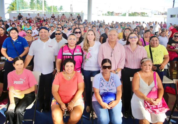 Atenea acerca apoyos a las mujeres con el Programa Isleña de Corazón