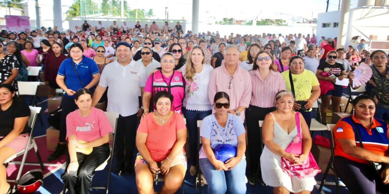 Atenea acerca apoyos a las mujeres con el Programa Isleña de Corazón