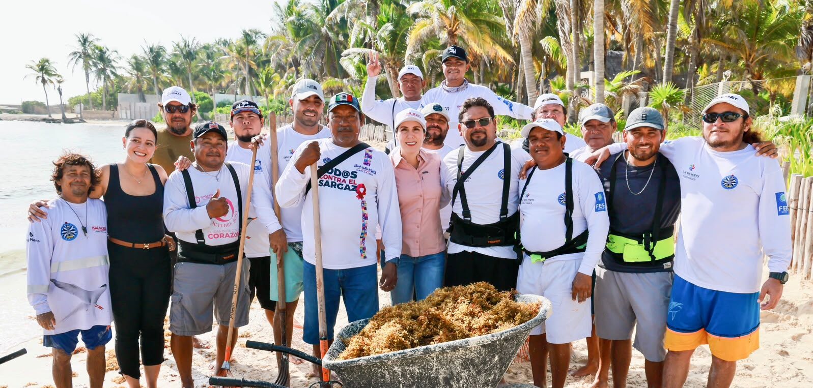 Gobierno de Atenea Gómez Ricalde responde con rapidez ante la llegada atípica de sargazo en Isla Mujeres