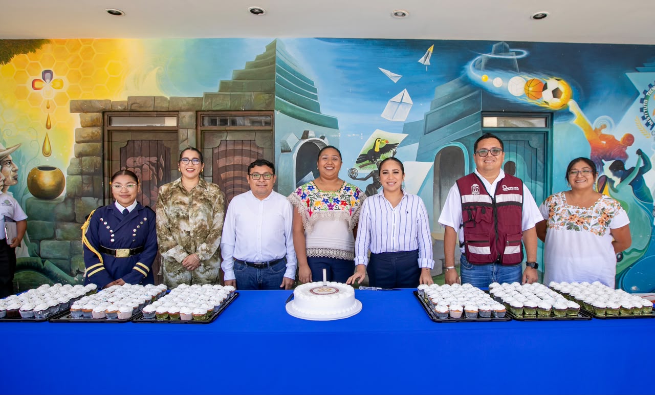 Mary Hernández inaugura comedor universitario en el aniversario del Tecnológico FCP