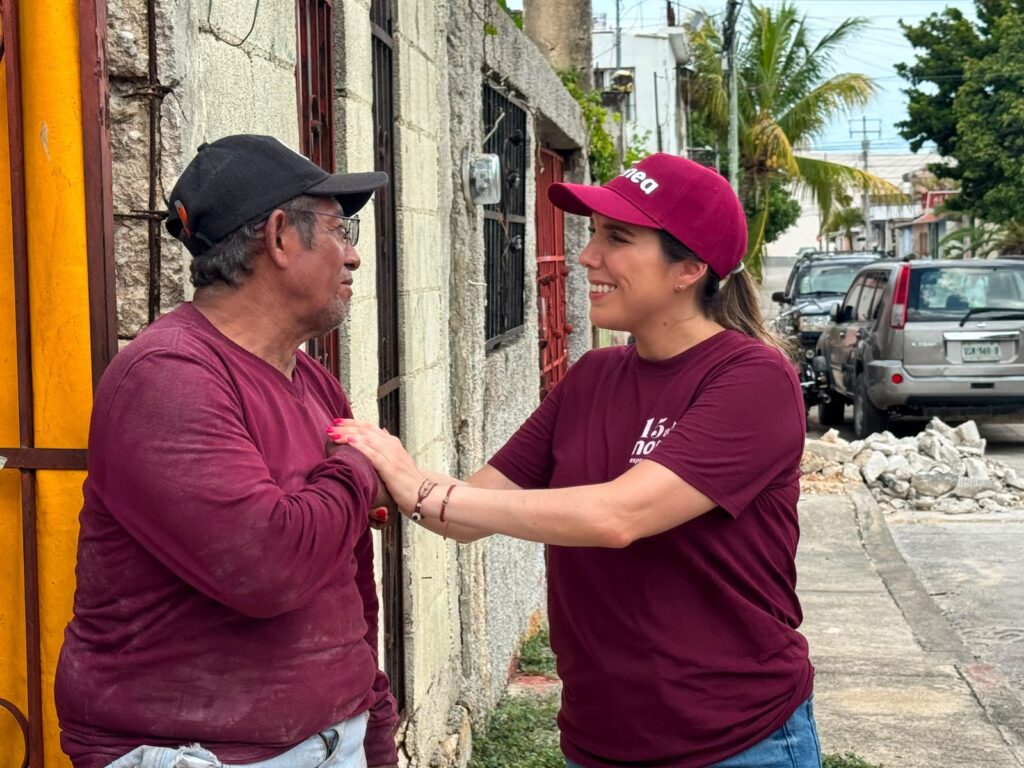 Atenea Gómez Ricalde recorre la Región 228 llevando el mensaje de la Cuarta Transformación
