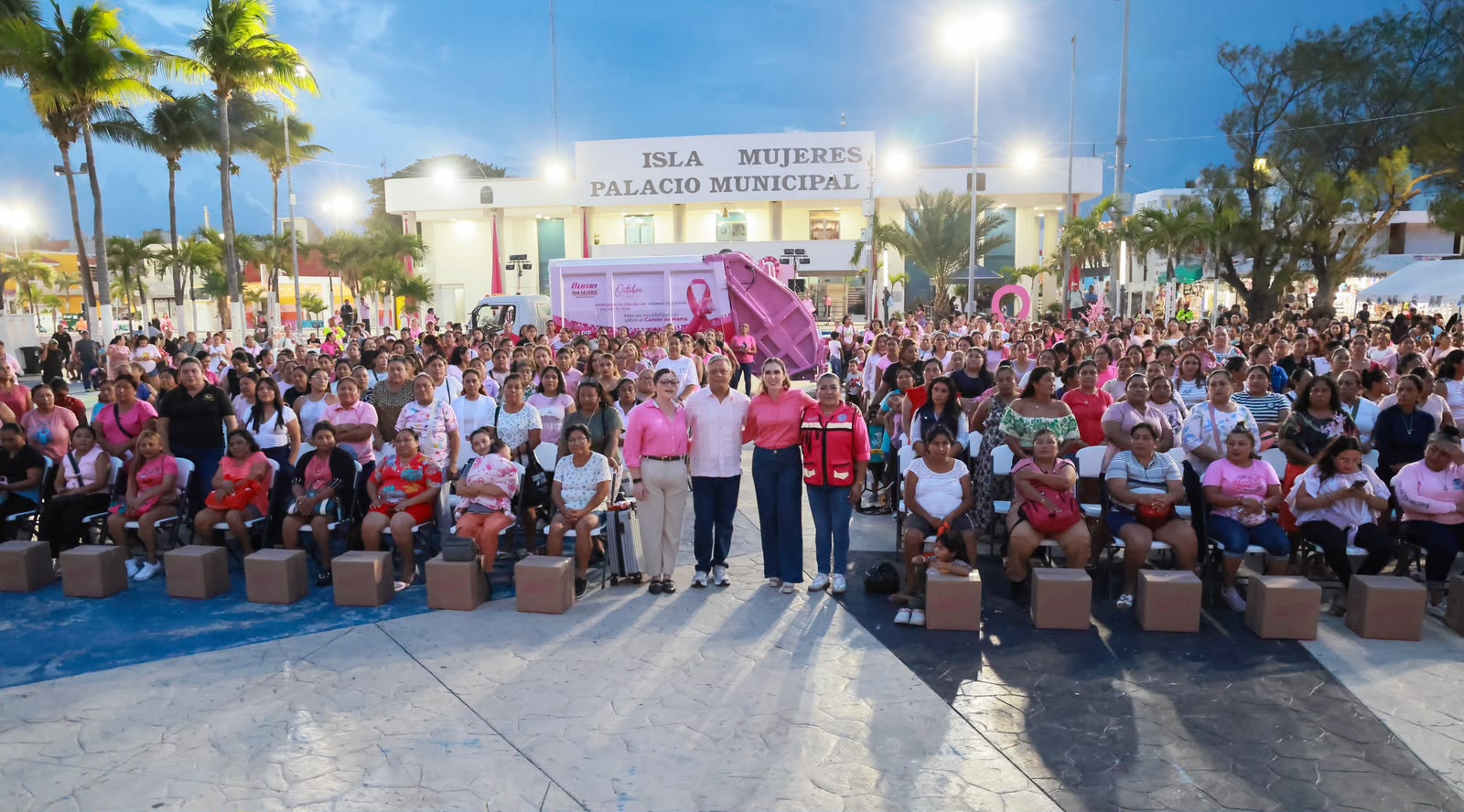 Atenea Gómez fortalece apoyo integral a las mujeres con “Isleña de Corazón” y acciones de prevención